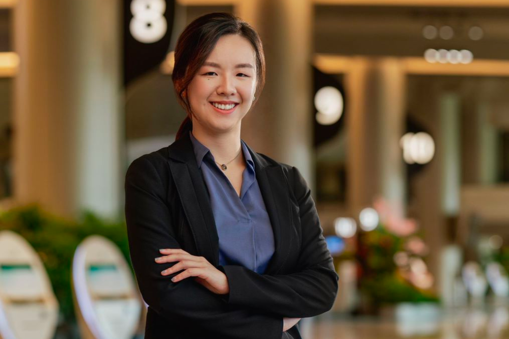 zheng ruoming assistant manager at changi airport group airside concessions division
