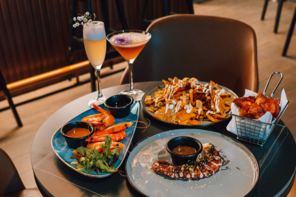 hub and spoke dining social media promotion