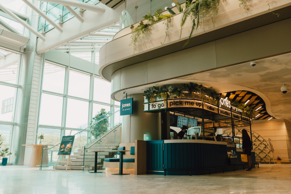 Terminal 2  Singapore Changi Airport