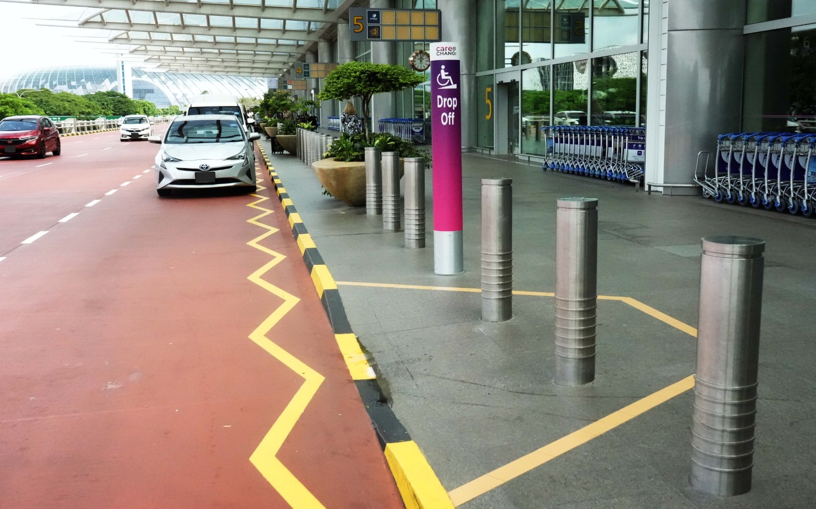 aiport car