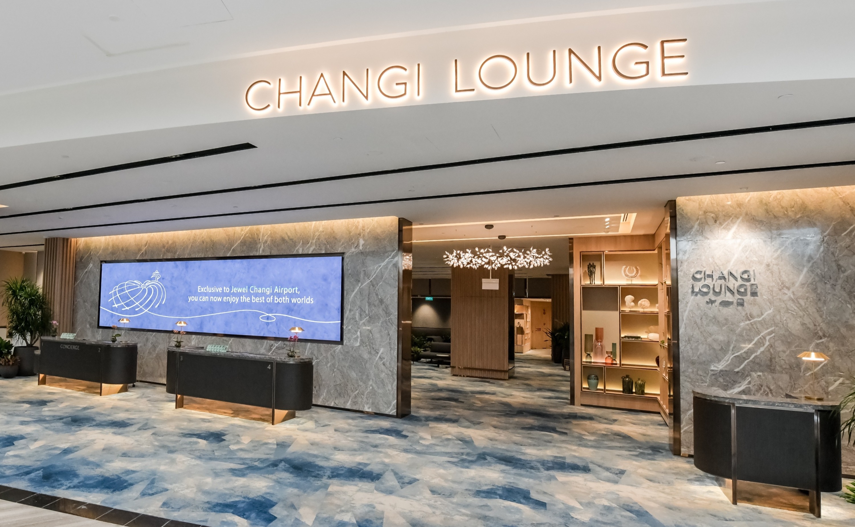 Changi Lounge Entrance and Reception 