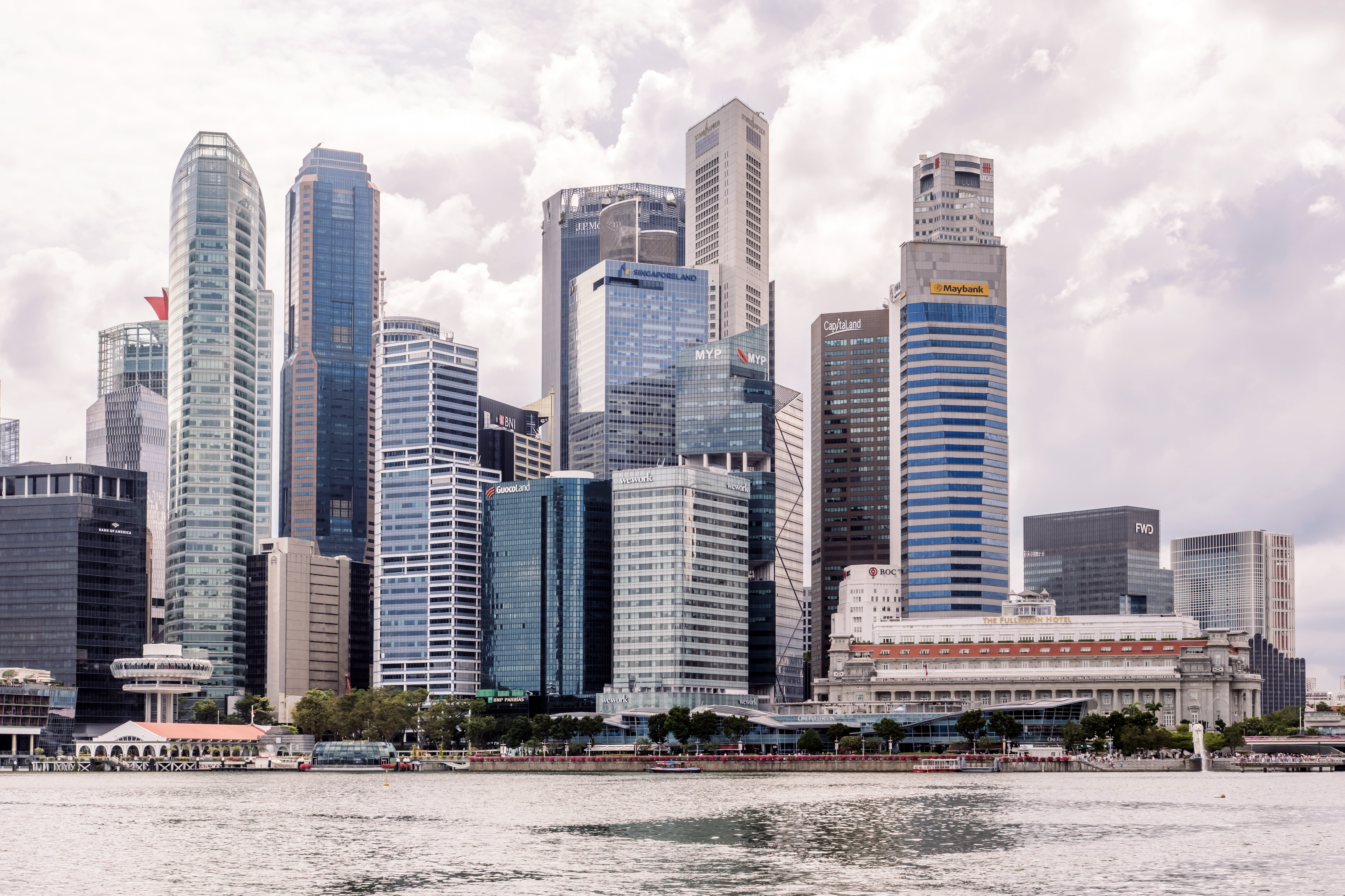 Singapore River (30-minute stopover)