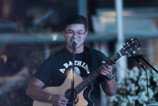 Live Musical Performance by Kai Chek