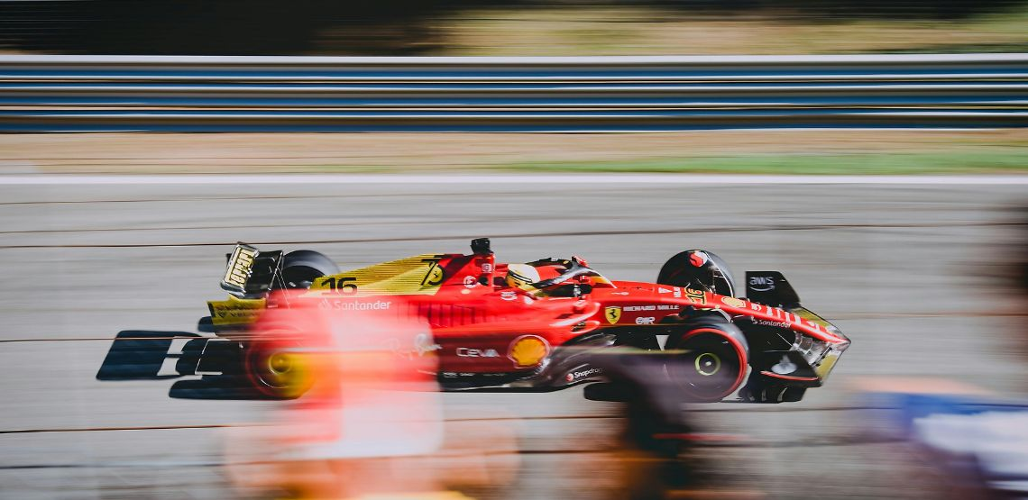 formula one car racing