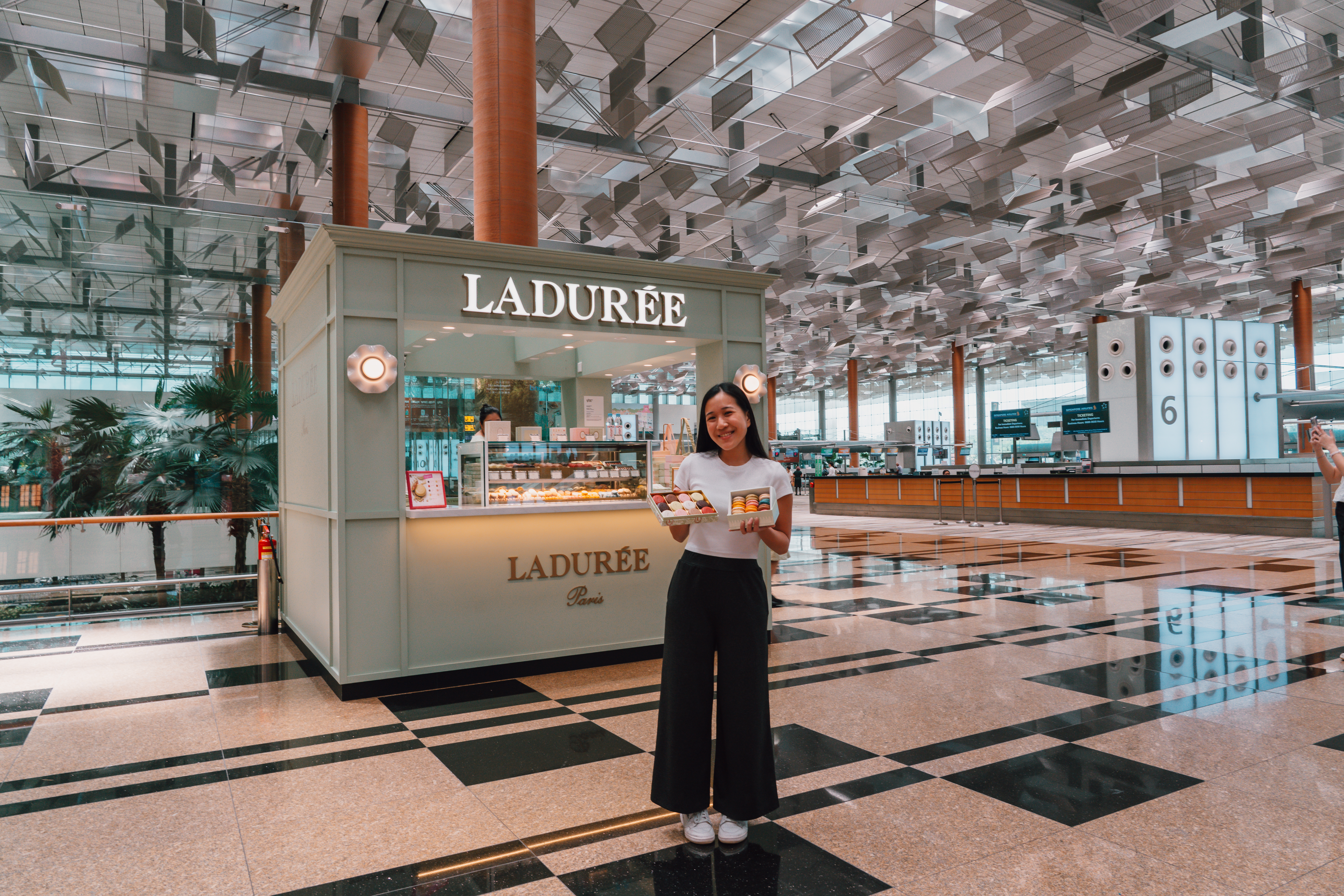 Cathay Pacific Lounge food hall