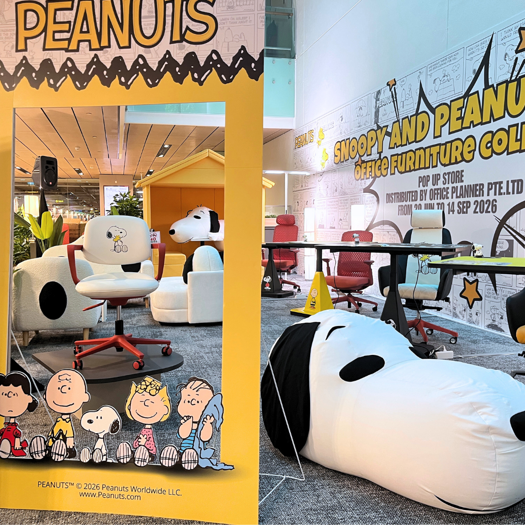 Come and claim a free Snoopy gift alongside other promotions!