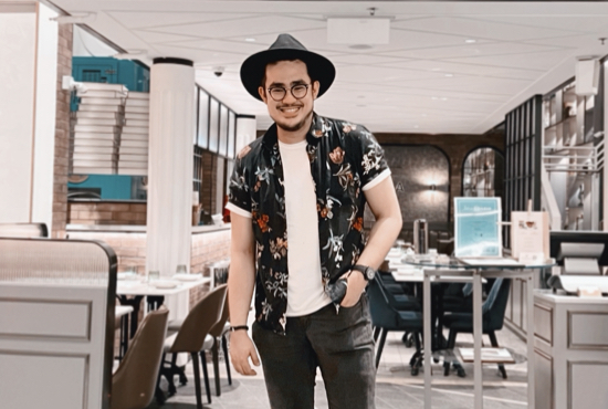 Live Music Performance by Dansen John